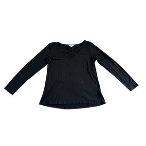 Socialite Elegant Black Long Sleeve Top